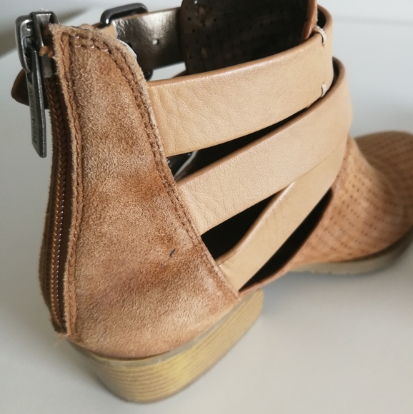 Kenneth Cole Raw Luck Strappy Cutout Ankle Booties - Picture 8 of 8